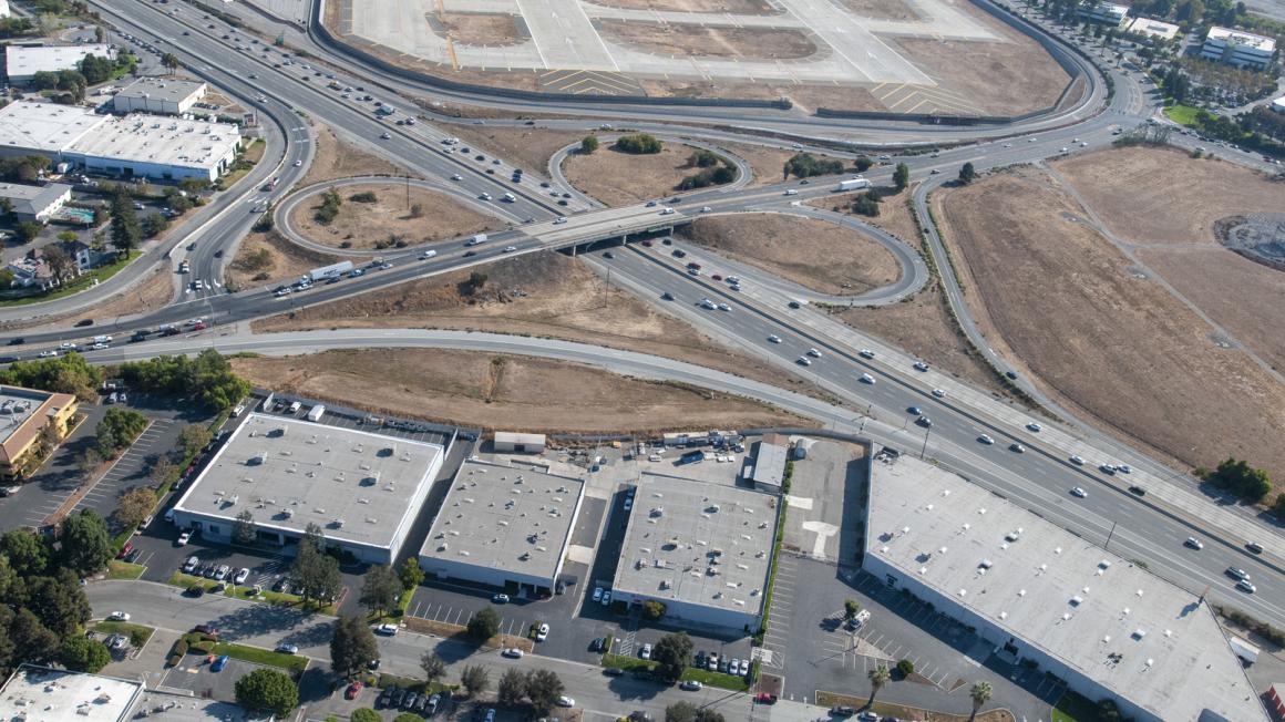 Aerial view of Trimble/De La Cruz Interchange