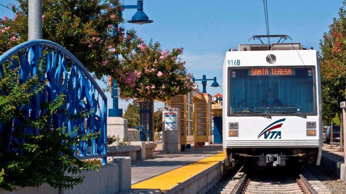 VTA Light rail vehicle