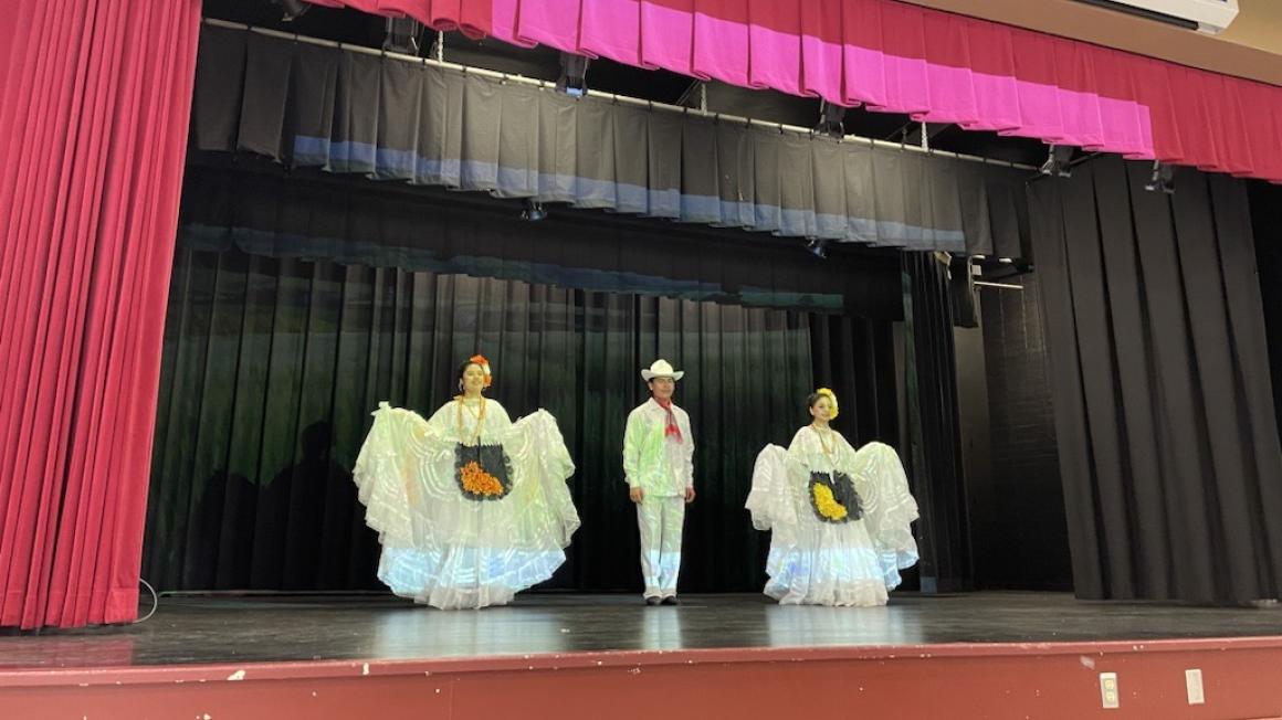 folklorico dance