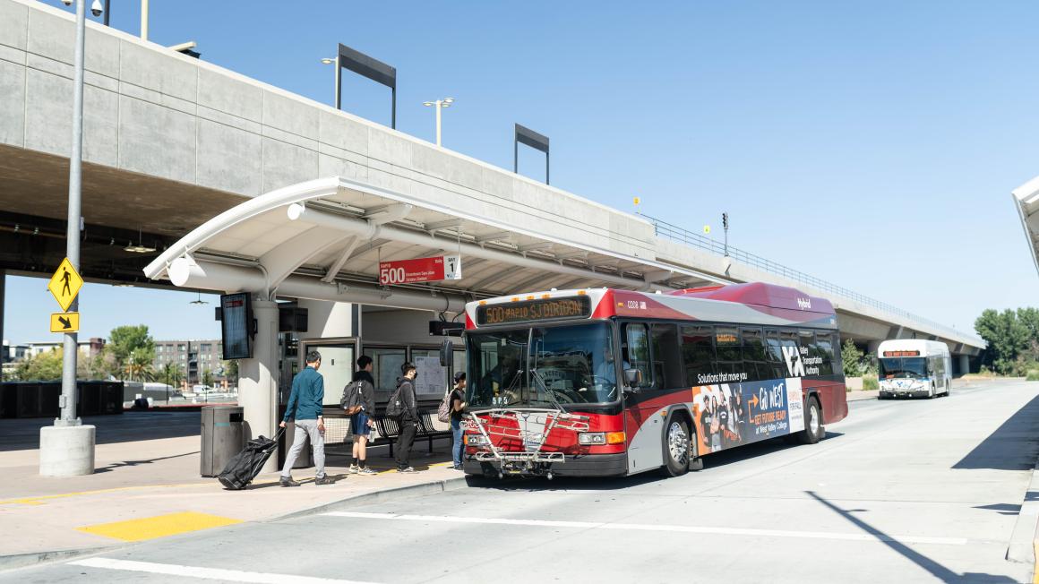 VTA Rapid Bus