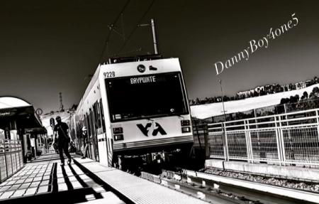 VTA light rail train