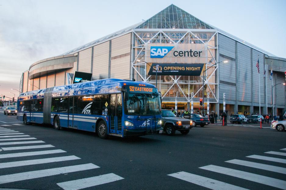 Rapid 522 blue bus passing in front of SAP Center