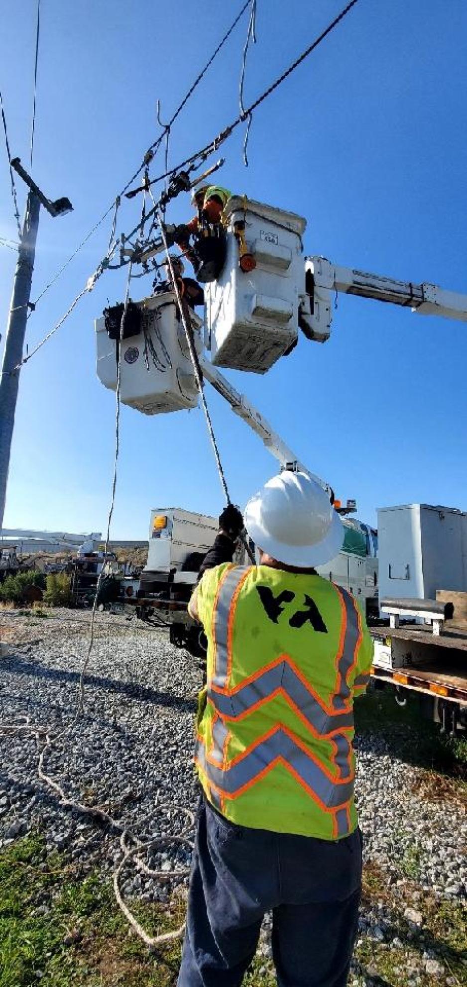 overhead line workers training