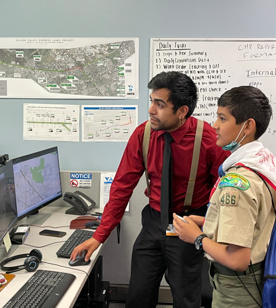 VTA staff teaching boy scout about express lanes