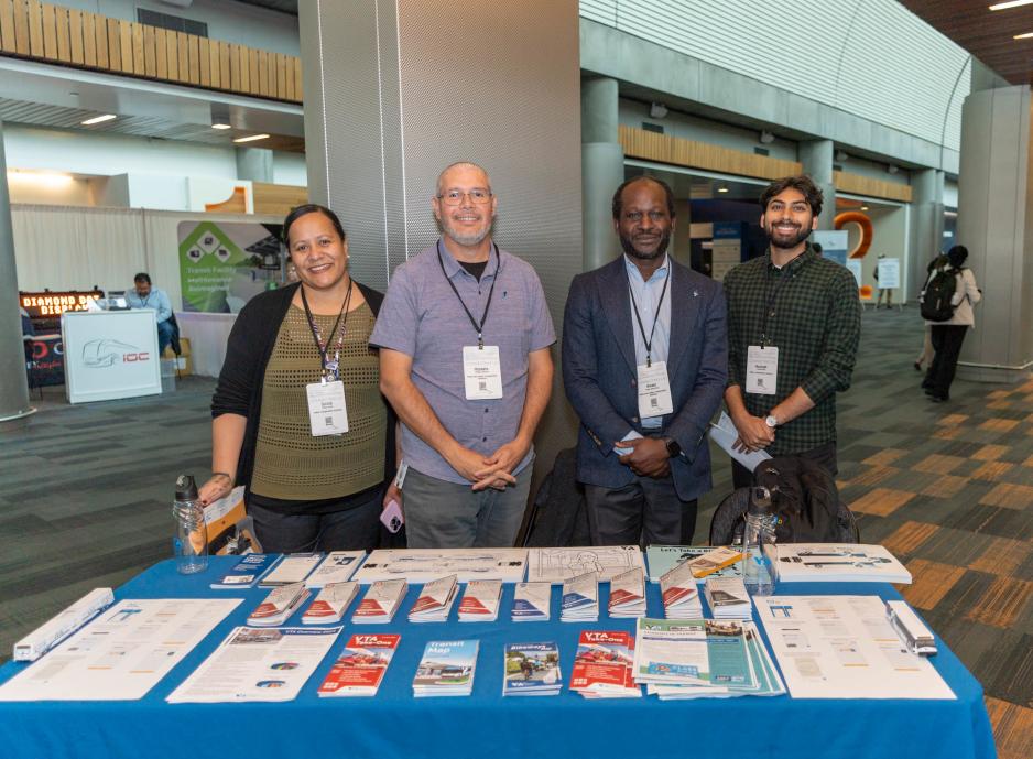 Image of Customer service representatives